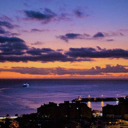 Appartement Oceanview Los Cristianos à Los Cristianos  Extérieur photo